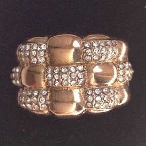 NWOT DSMK rose tone ring,  50% off send offer